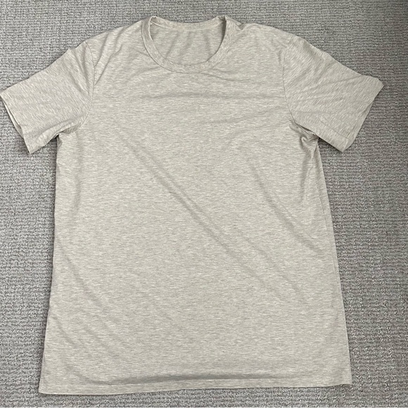 LULULEMON Fundamental Tee Heathered Natural Ivory Size M - Picture 3 of 5